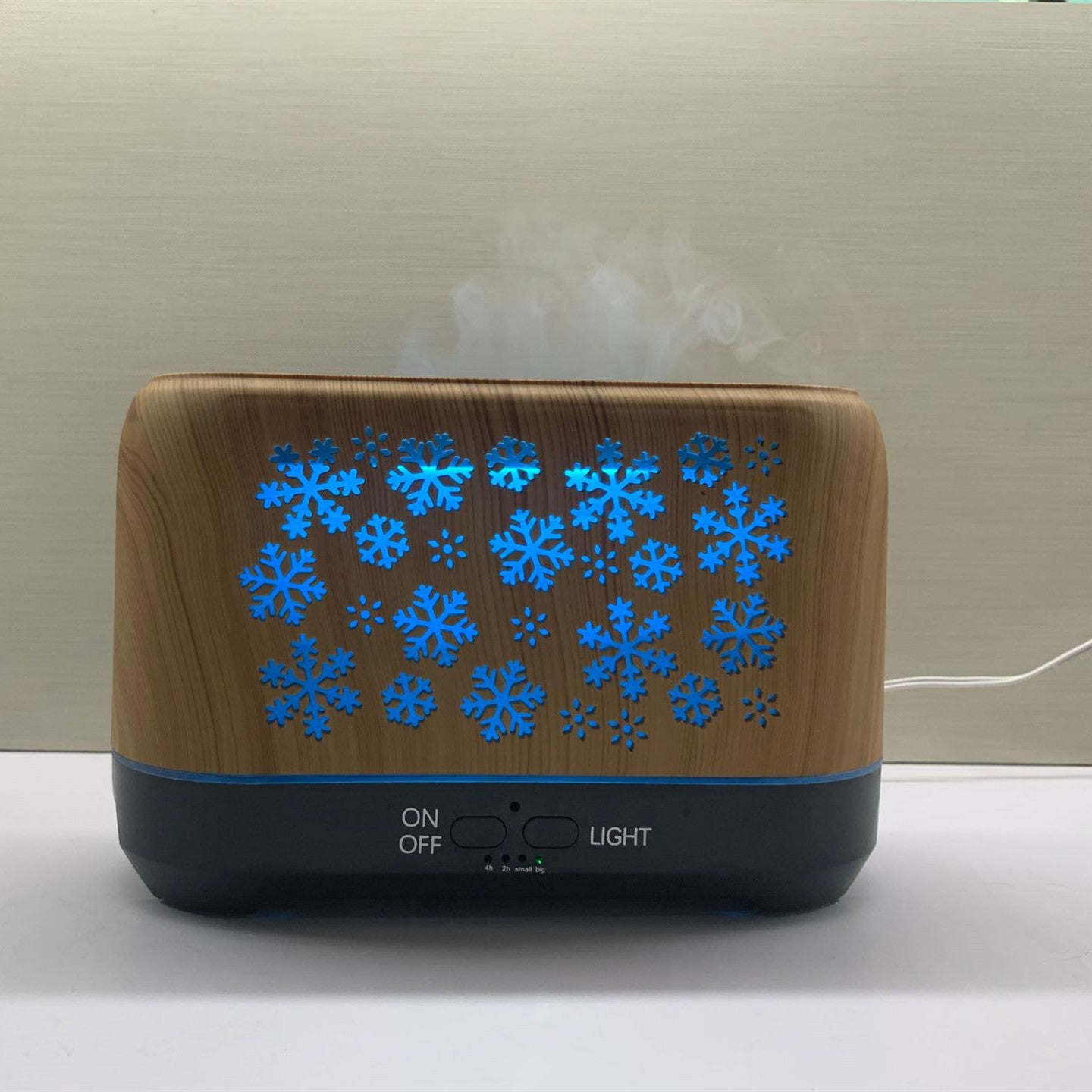 Christmas Snowflake Pattern Humidifier - ElegantHomeScapes